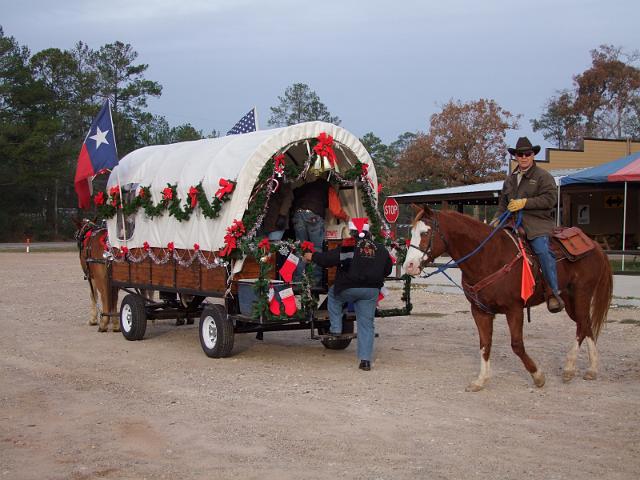 MCTRA-Christmas-Ride-12-10-2011-010.JPG