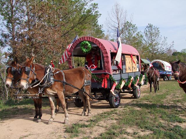 MCTRA-Christmas-Ride-12-10-2011-043.JPG