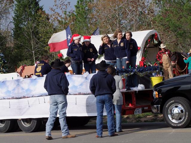 MCTRA-Christmas-Ride-12-10-2011-056.JPG