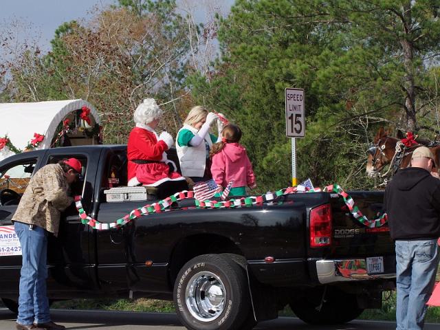 MCTRA-Christmas-Ride-12-10-2011-057.JPG